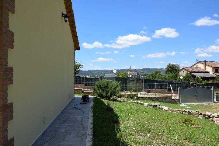 Photo 28