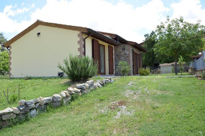 Photo 33