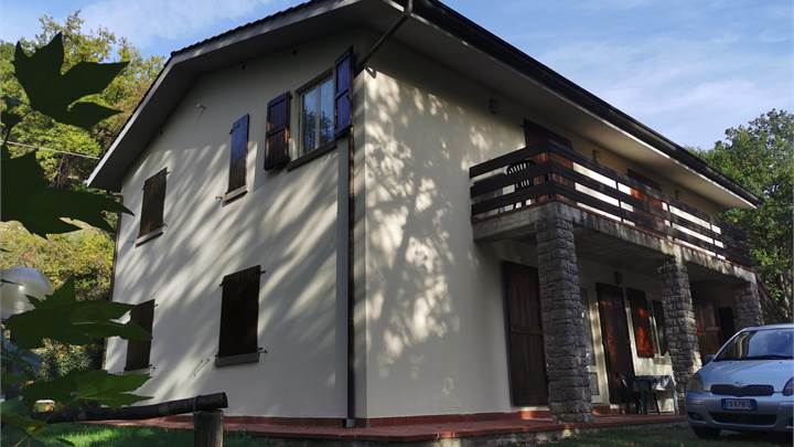 Villa for sale in Subbiano