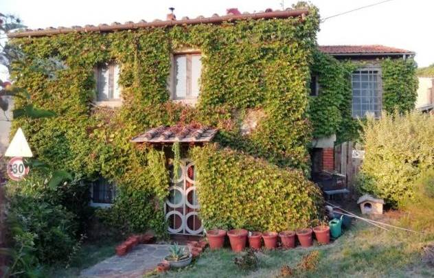 Villa for sale in Arezzo
